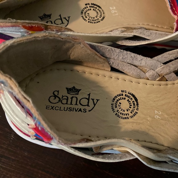 Please see pictures for measurements. Sandy Exclusivas slip on shoes. - Picture 2 of 3